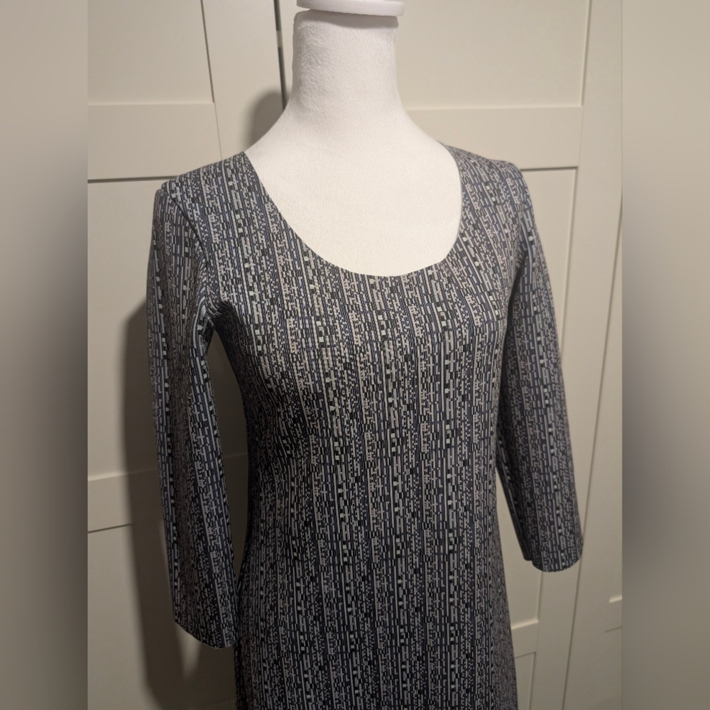 Animapop -M- Photoprint Reversible Longsleeve Lazer Cut Scuba Dress - Picture 11 of 11